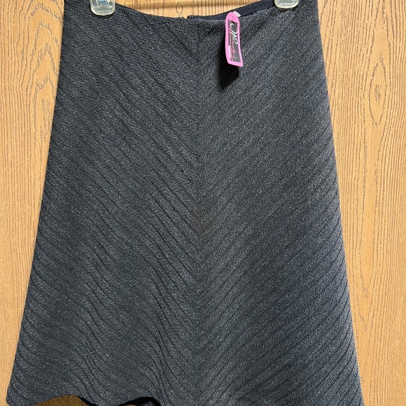 WOOL /DARK GREY ASYMMETRICAL STITCH 😍 - Picture 1 of 6
